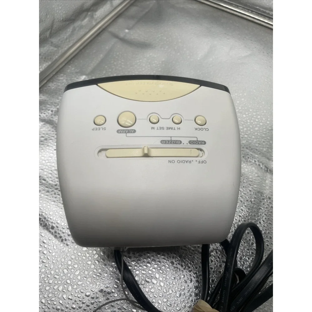 Sony Dream Machine #ICF-C111 FM/AM Clock Radio Black Face on White Tested Works!